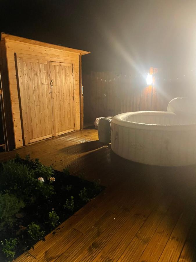 ホテルO Dan Y Coed Luxury Yurt With Hot Tub Chwilog エクステリア 写真